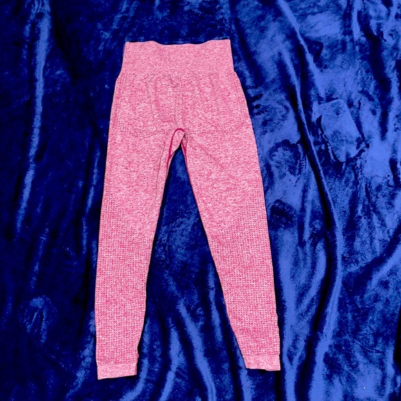 Pink spotted leggings! - Picture 3 of 3
